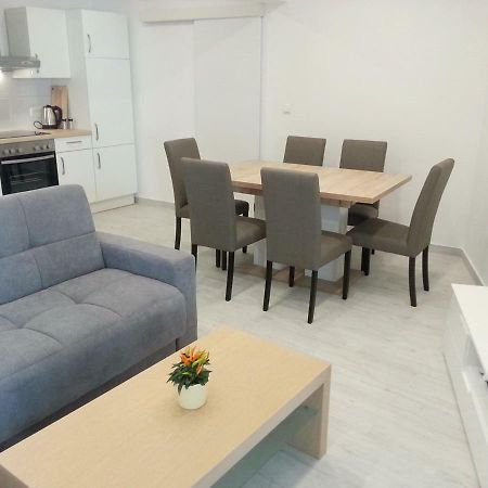 Apartment Rika Omiš Kültér fotó