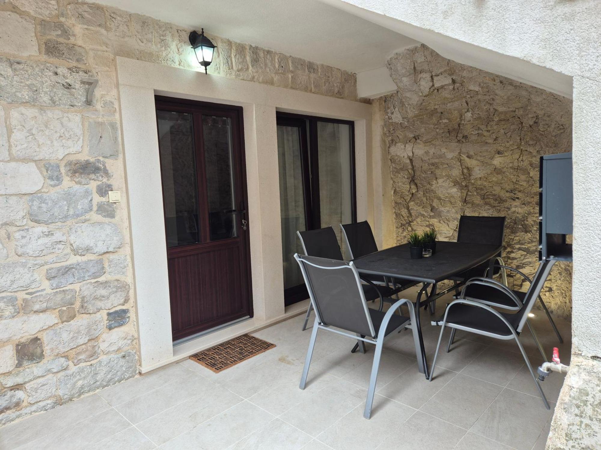 Apartment Rika Omiš Kültér fotó