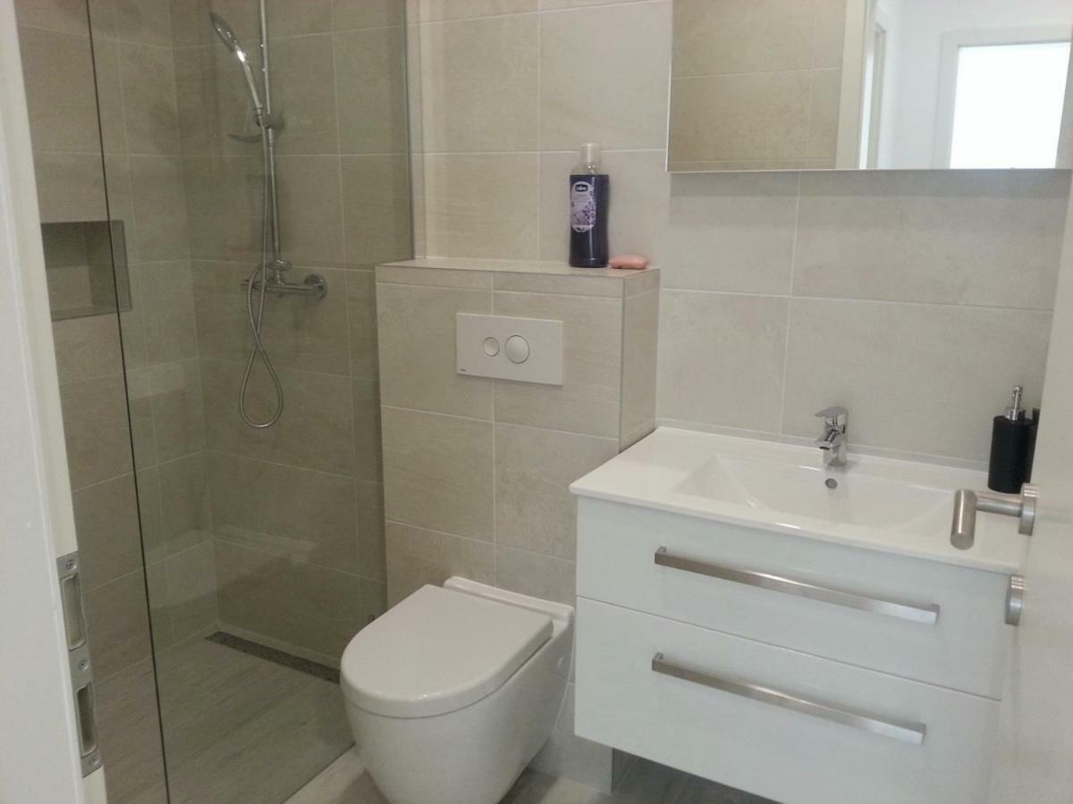 Apartment Rika Omiš Kültér fotó